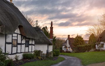 is Sutton Hill thatch roofing popular